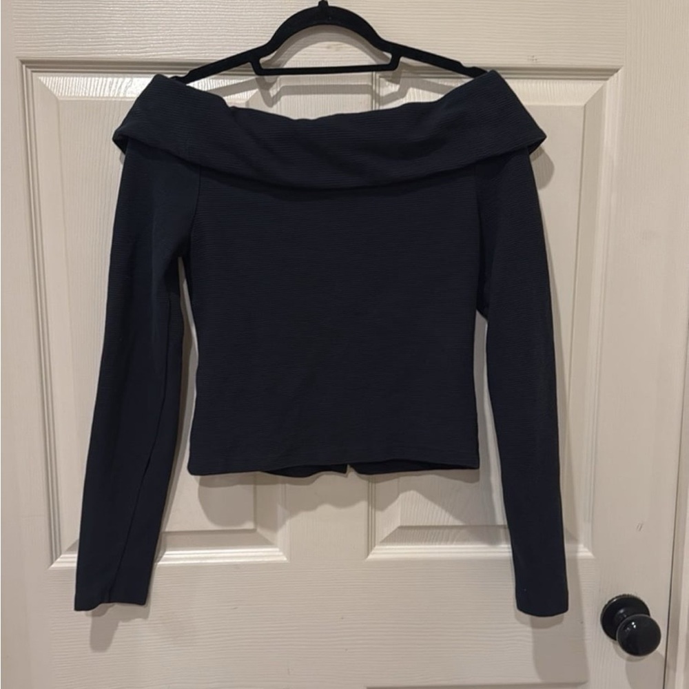 Maeve Black Off-Shoulder Top - Picture 7 of 8